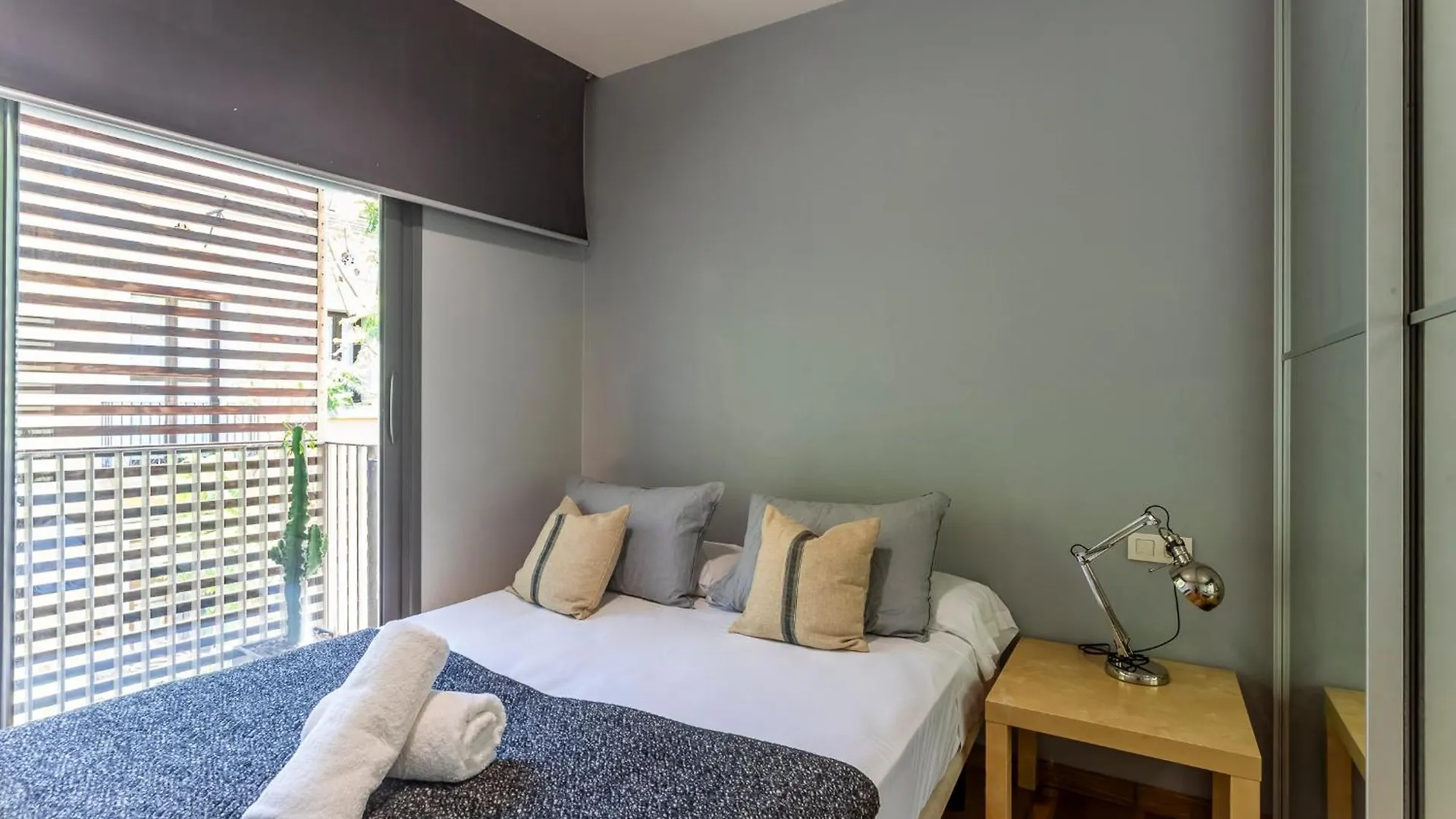Apartment Barcelona Rentals - Gracia Pool Apartments Center 0*,  スペイン