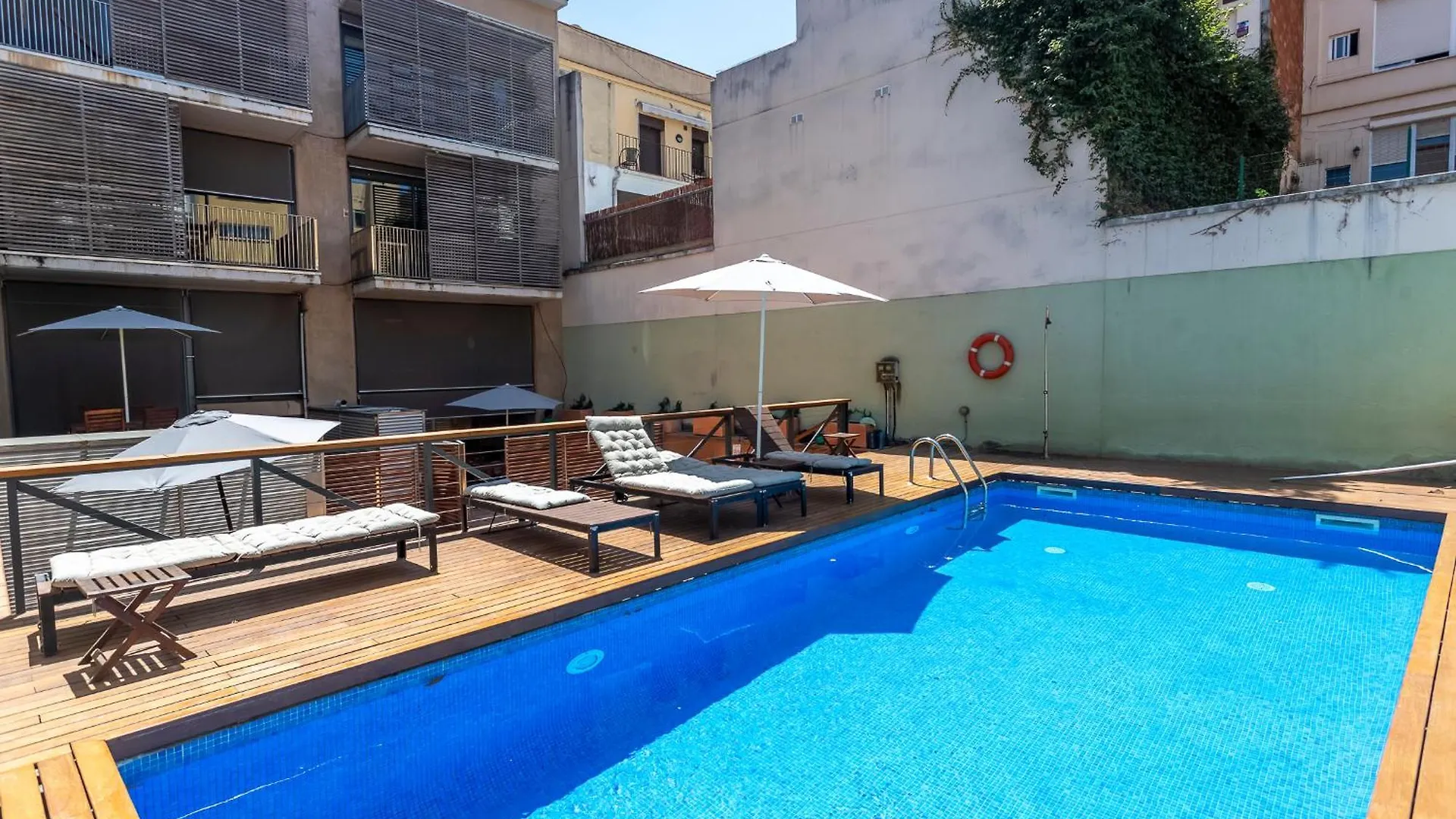 Apartment Barcelona Rentals - Gracia Pool Apartments Center 0*,  スペイン
