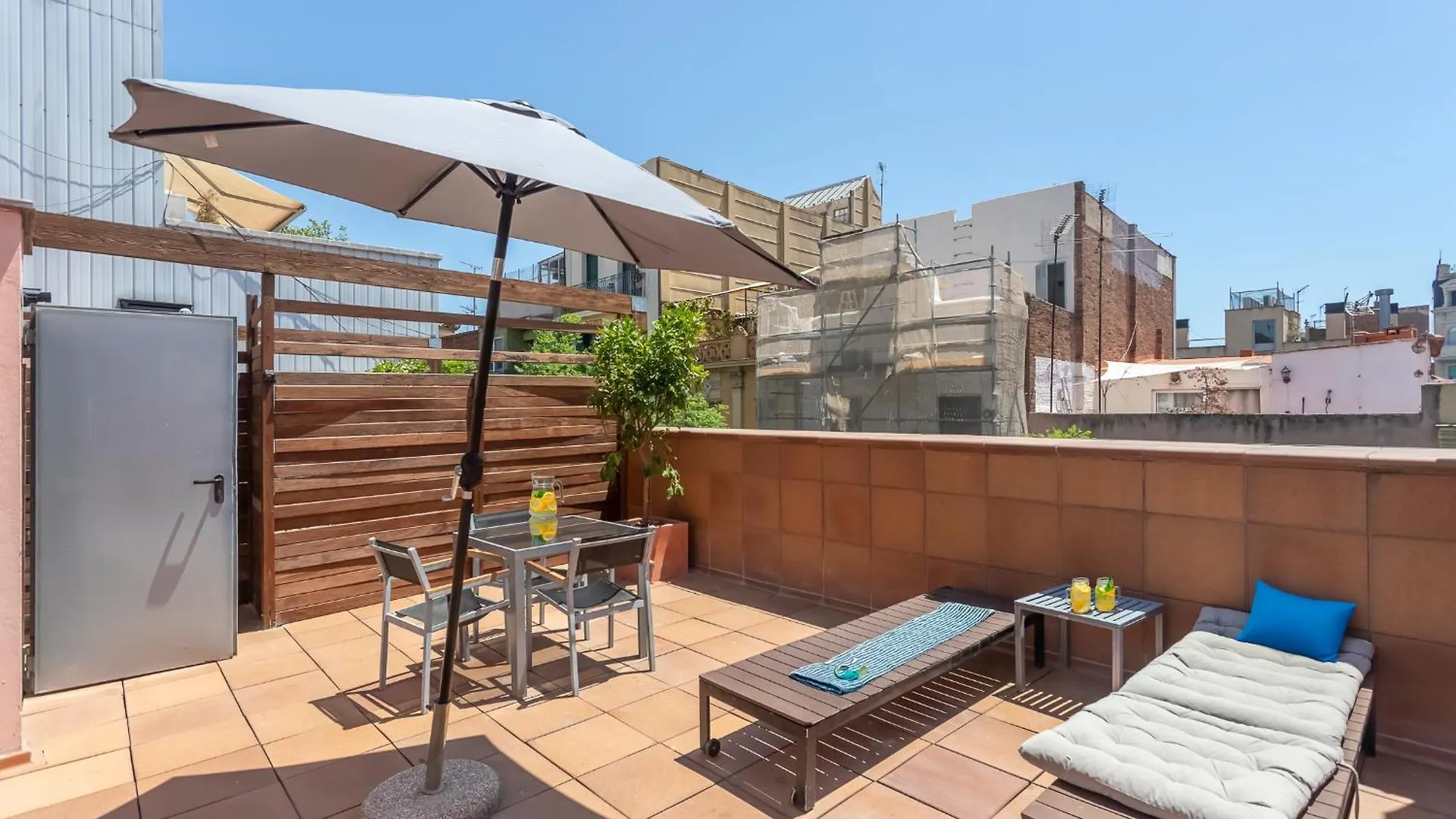 Apartment Barcelona Rentals - Gracia Pool Apartments Center