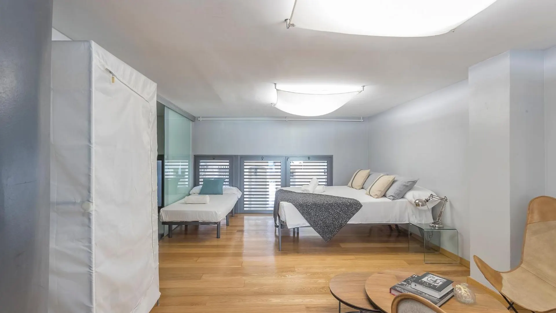 Apartment Barcelona Rentals - Gracia Pool Apartments Center