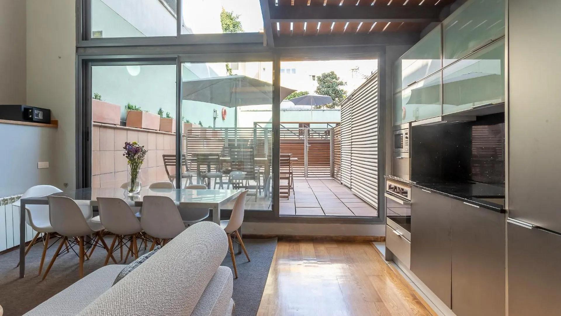 Apartment Barcelona Rentals - Gracia Pool Apartments Center