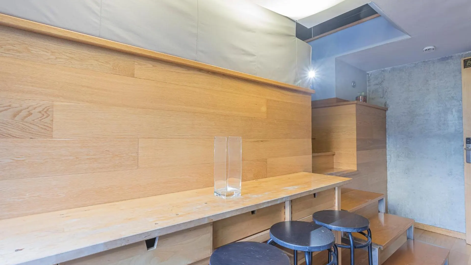 Apartment Barcelona Rentals - Gracia Pool Apartments Center スペイン