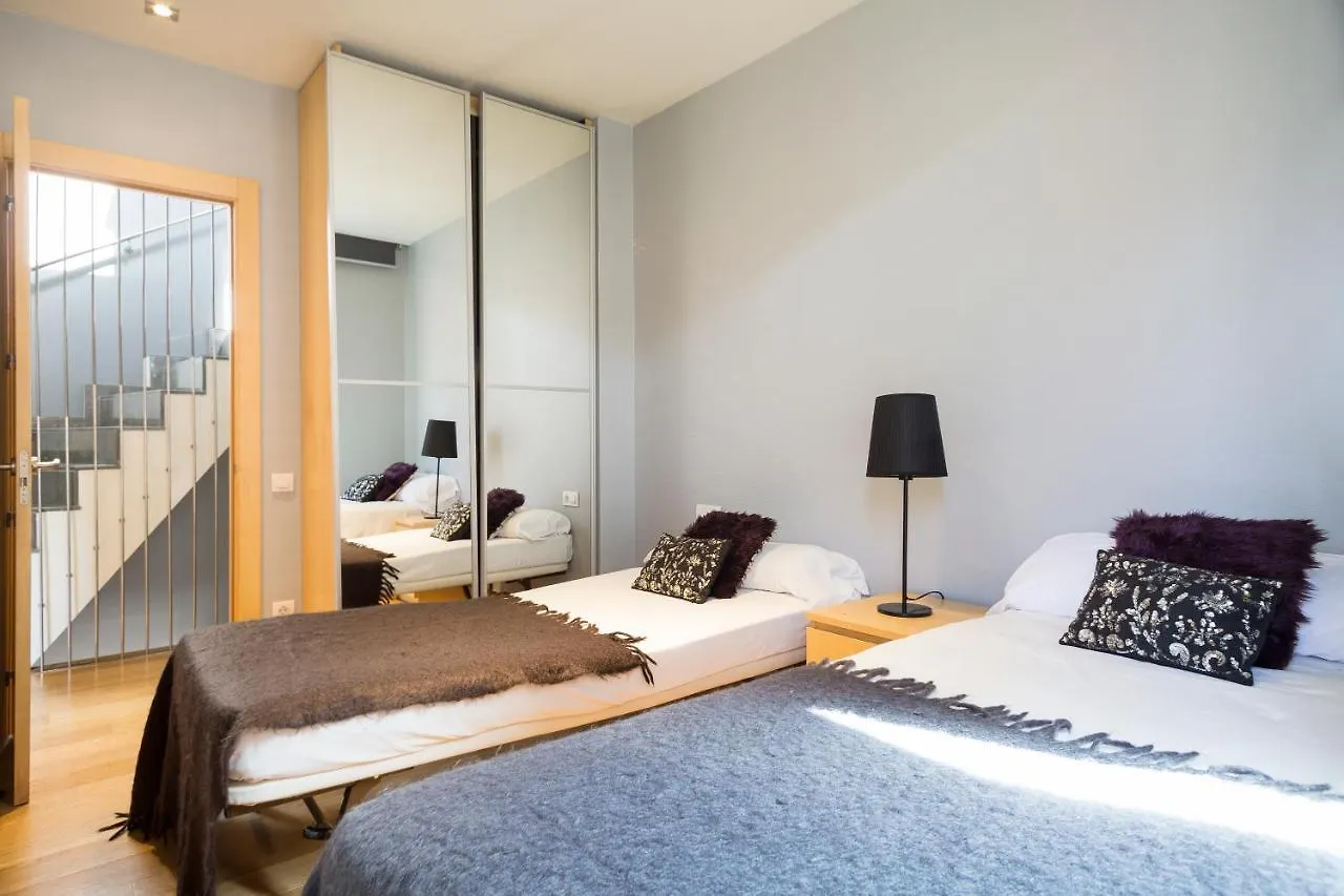 Apartment Barcelona Rentals - Gracia Pool Apartments Center
