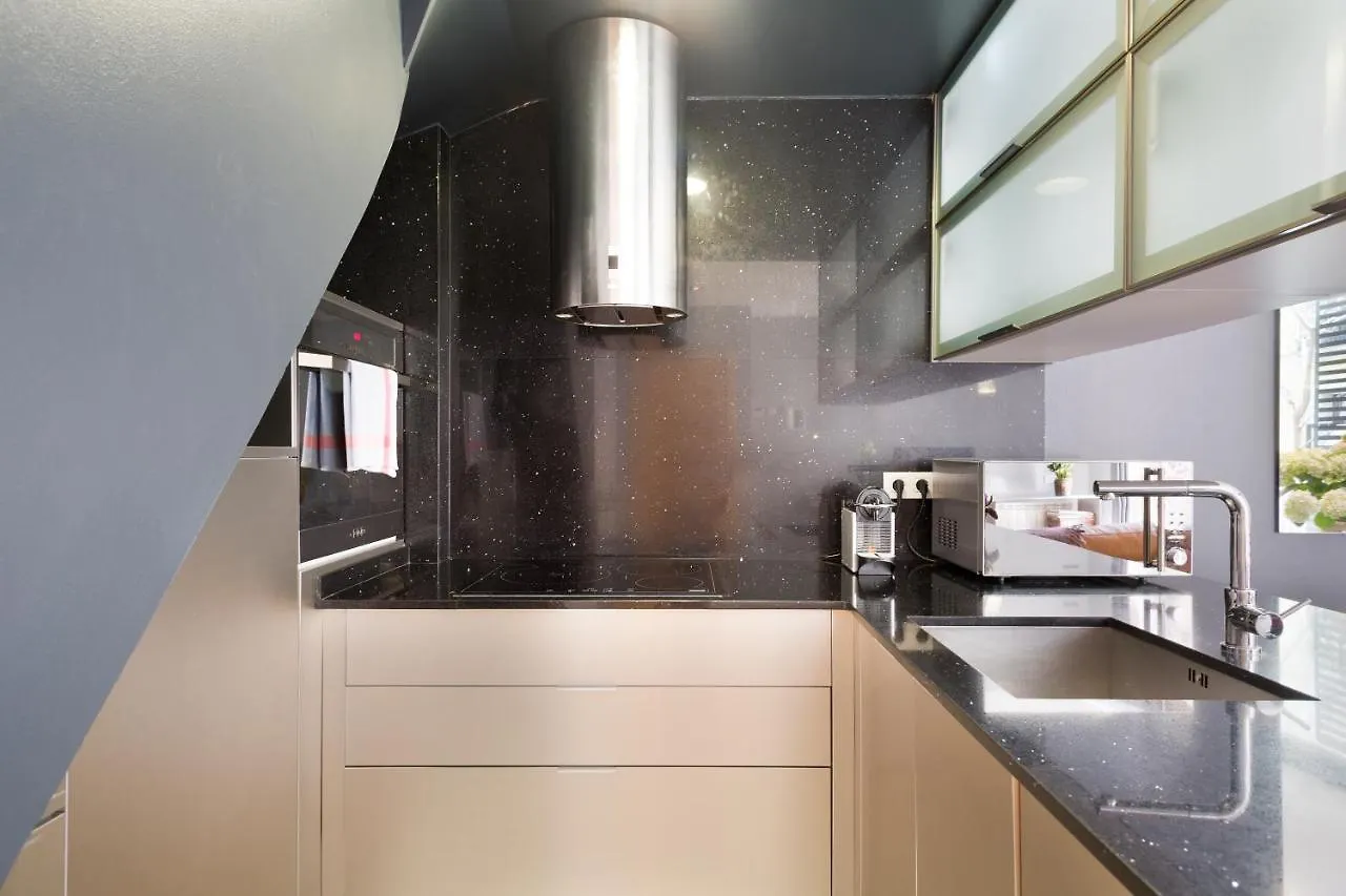 Apartment Barcelona Rentals - Gracia Pool Apartments Center