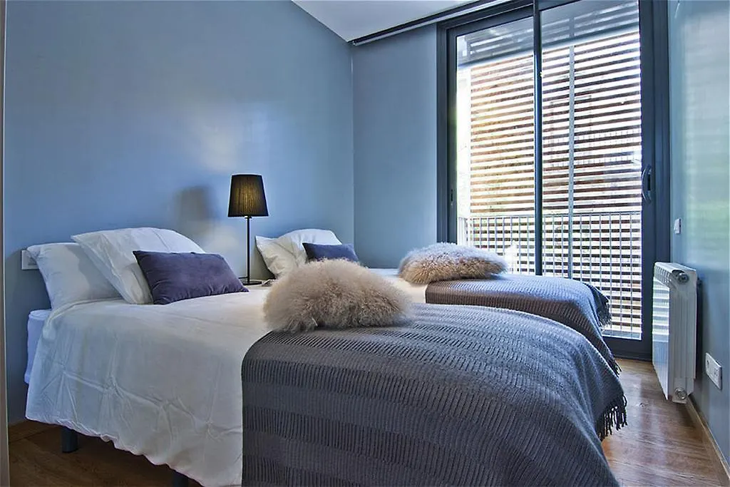 Apartment Barcelona Rentals - Gracia Pool Apartments Center Spain