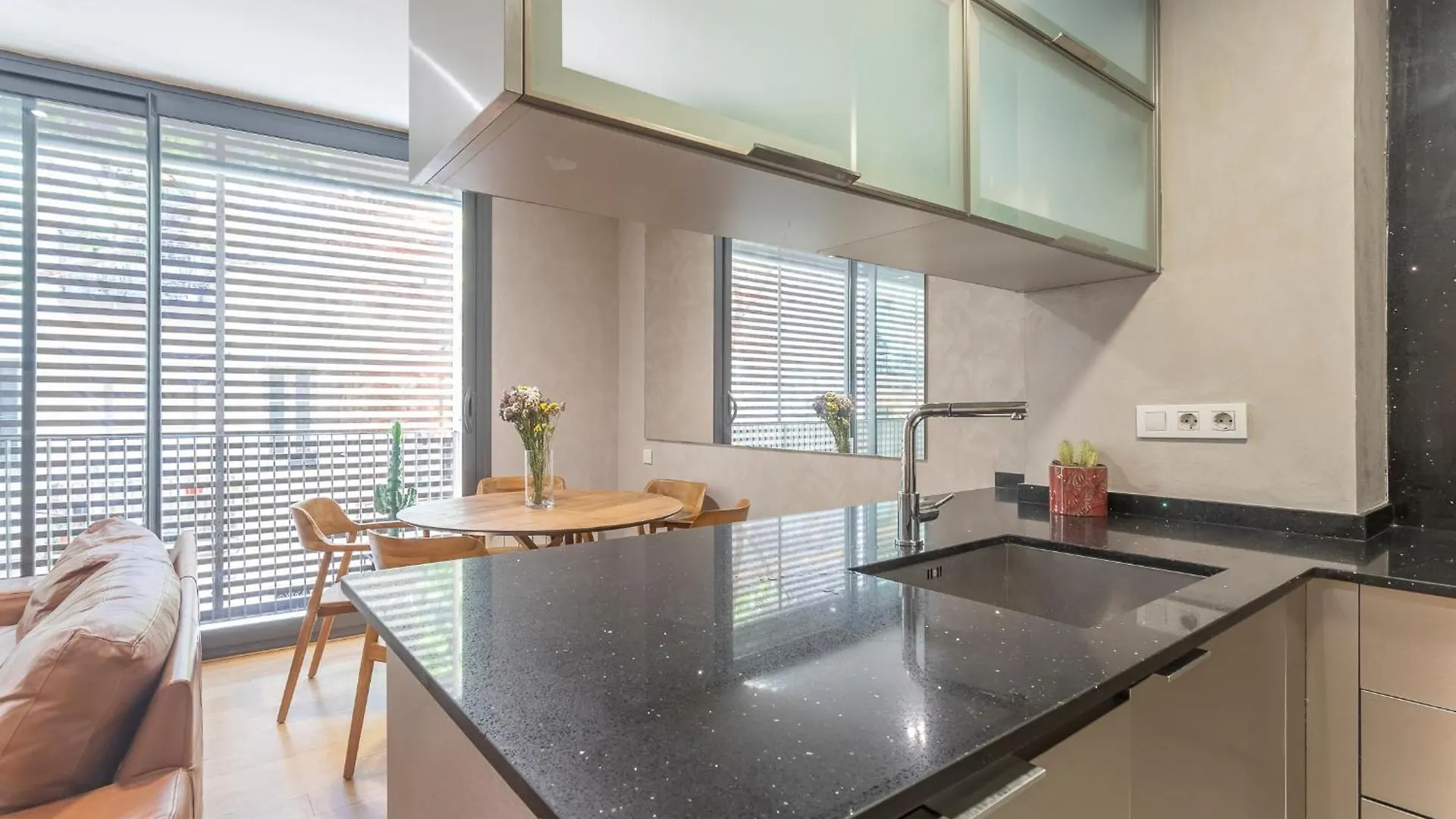 Apartment Barcelona Rentals - Gracia Pool Apartments Center Испания