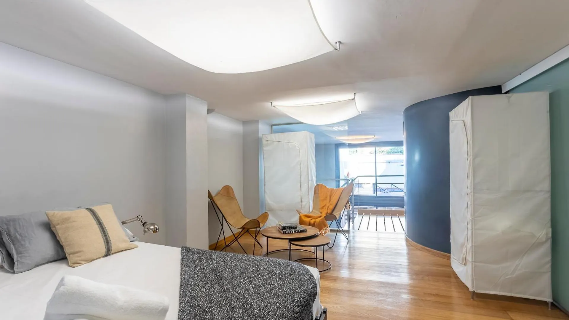 Apartment Barcelona Rentals - Gracia Pool Apartments Center