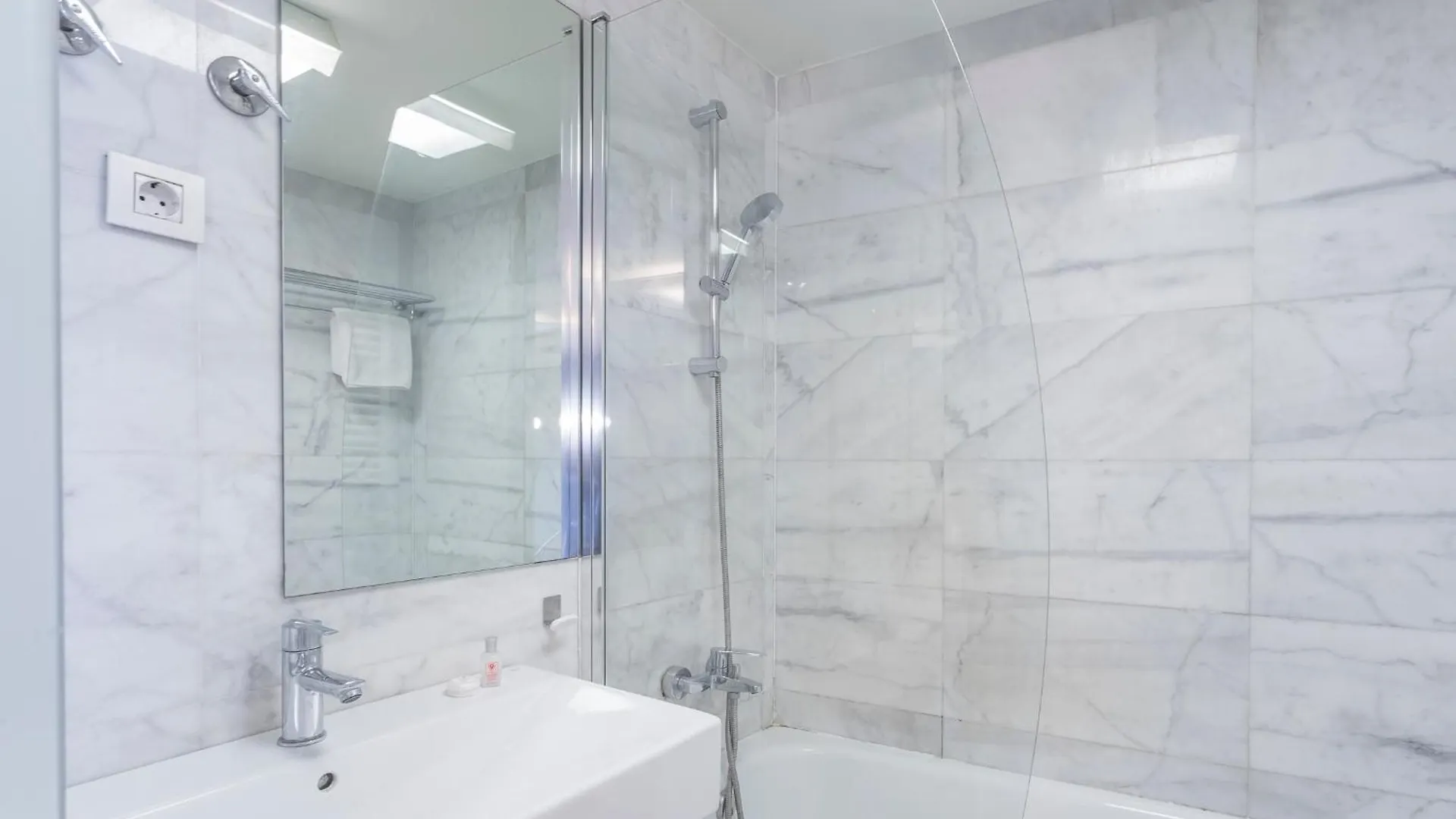 Apartment Barcelona Rentals - Gracia Pool Apartments Center 0*,