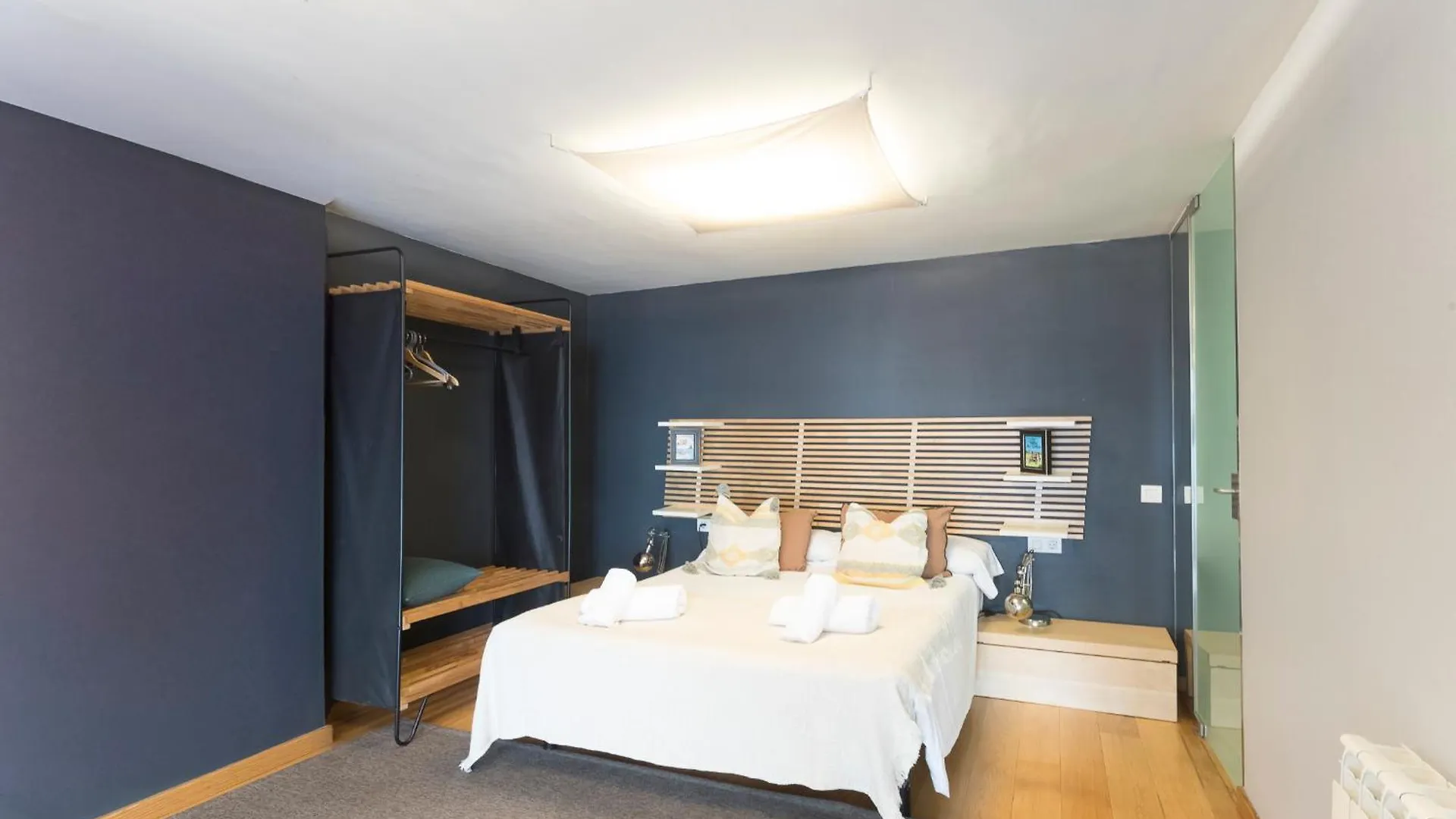 Apartment Barcelona Rentals - Gracia Pool Apartments Center