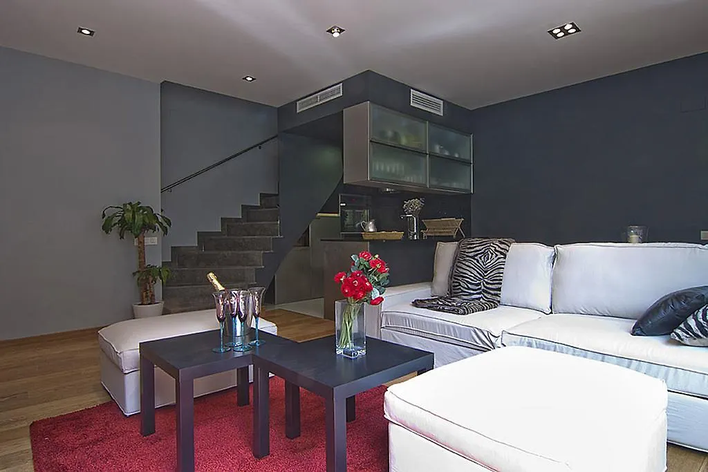 Apartment Barcelona Rentals - Gracia Pool Apartments Center ספרד